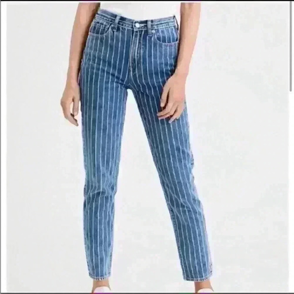 NWOT AMERICAN EAGLE MOM JEAN BLUE STRIPES SZ 4 - Picture 1 of 7